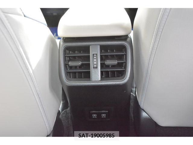 Lexus UX 2018-11 221828-16
