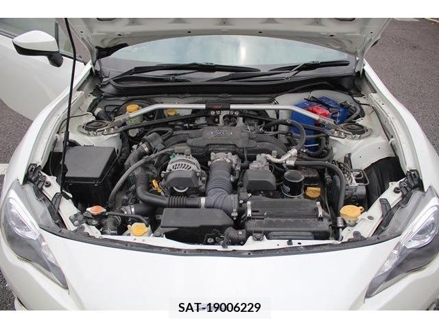 Subaru BRZ 2014-02 352787-18