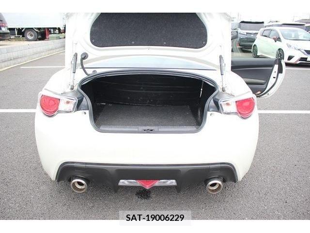 Subaru BRZ 2014-02 352787-17