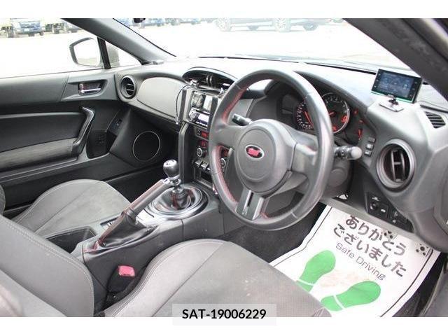 Subaru BRZ 2014-02 352787-12