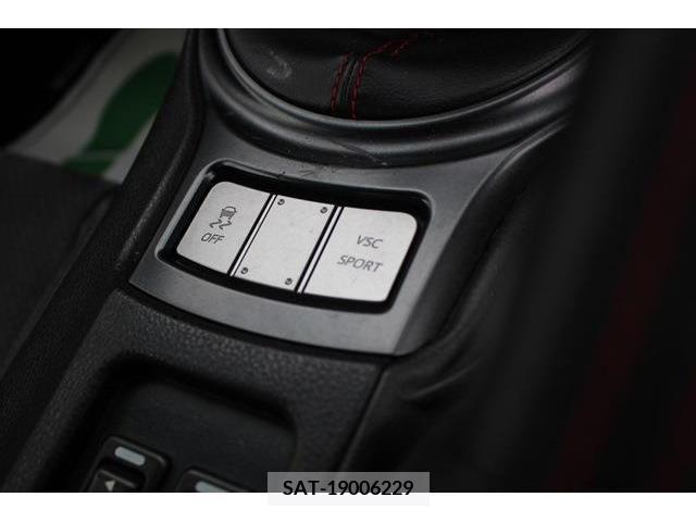 Subaru BRZ 2014-02 352787-16