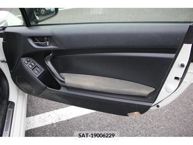Subaru BRZ 2014-02 352787-11