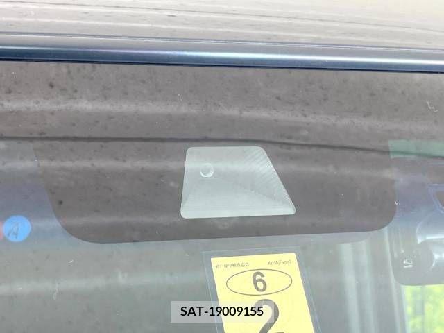 Honda N BOX 2019-02 338198-2