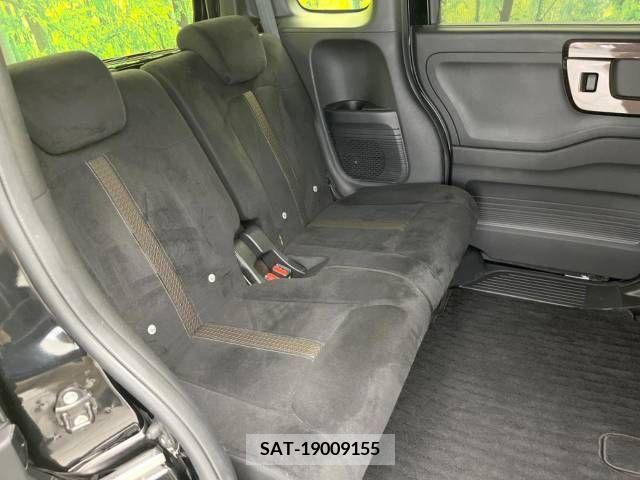 Honda N BOX 2019-02 338198-9