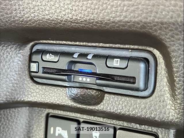 Honda N BOX 2022-12 233960-26