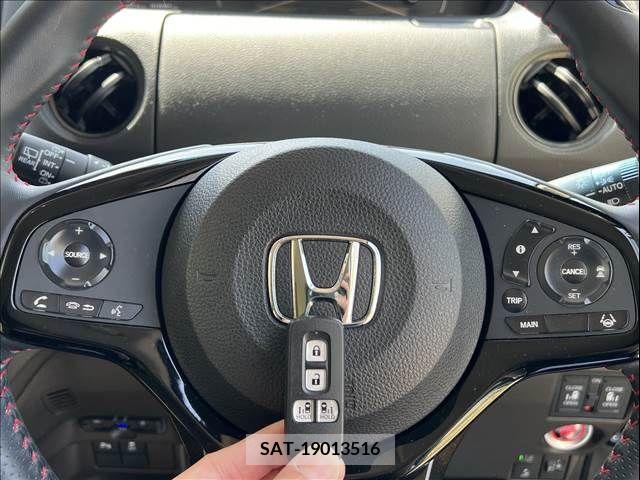 Honda N BOX 2022-12 233960-28