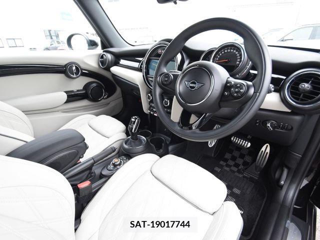 Bmw MINI 2020-10 319766-1