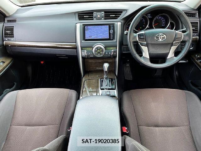 Toyota MARK X 2013-03 237267-1