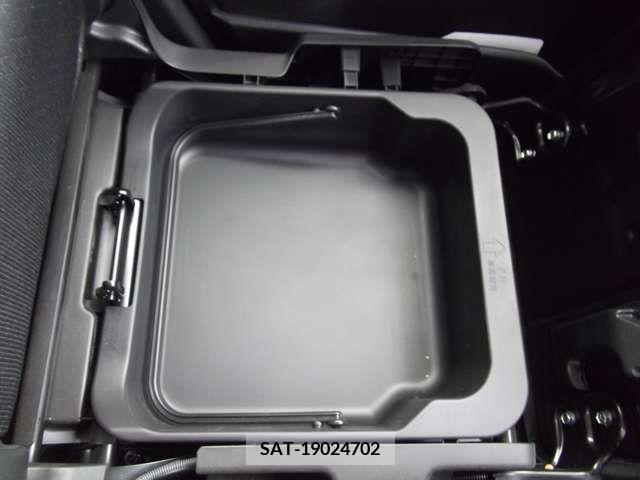 Suzuki WAGON R 2023-05 370985-6