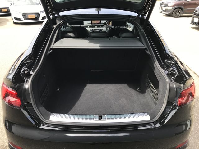 Audi A5 2018-03 21149-9