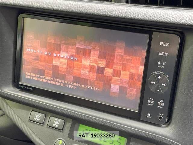 Toyota AQUA 2012-03 383275-2
