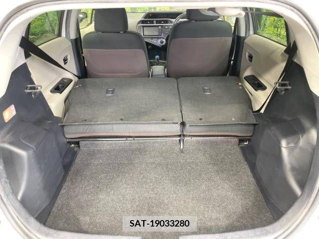 Toyota AQUA 2012-03 383275-10