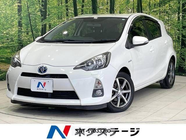 Toyota AQUA 2012-03 383275-0