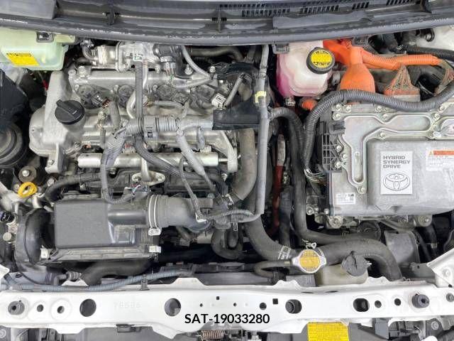 Toyota AQUA 2012-03 383275-18