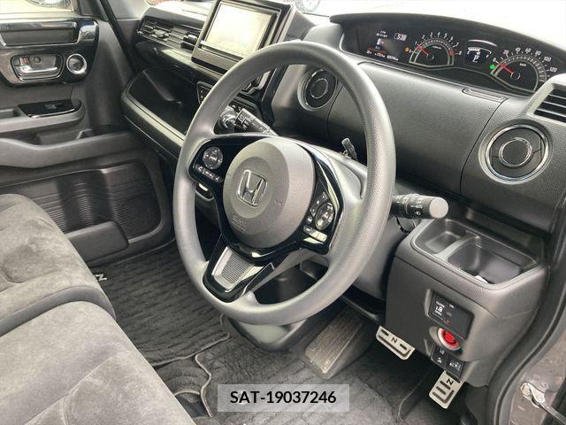 Honda N BOX CUSTOM 2022-04 279084-3