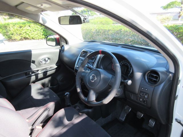 Nissan MARCH 2017-09 20318-1