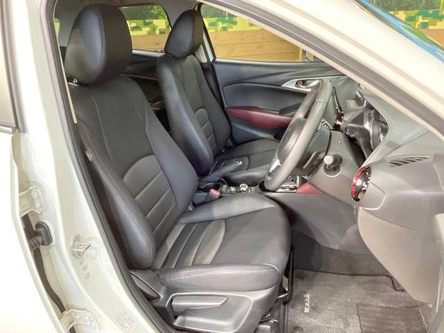 Mazda CX-3 2015-03 24898-8