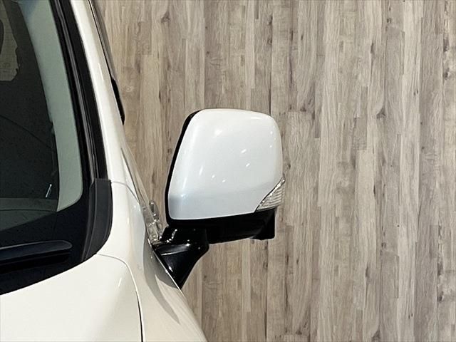 Nissan ELGRAND 2014-03 21524-12