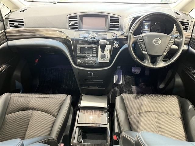 Nissan ELGRAND 2014-03 21524-18