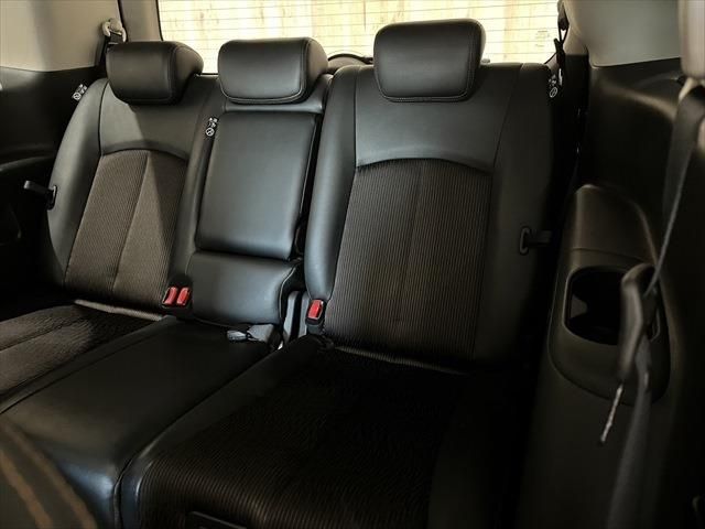 Nissan ELGRAND 2014-03 21524-24