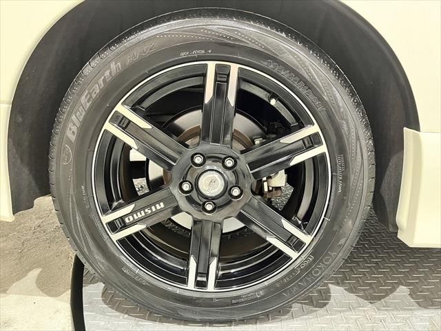 Nissan ELGRAND 2014-03 21524-17