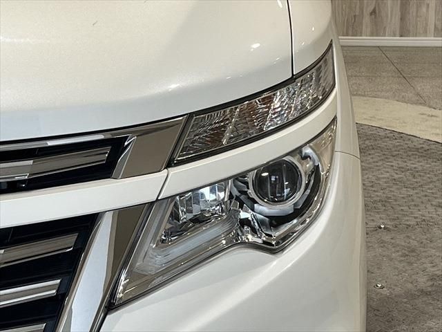 Nissan ELGRAND 2014-03 21524-8