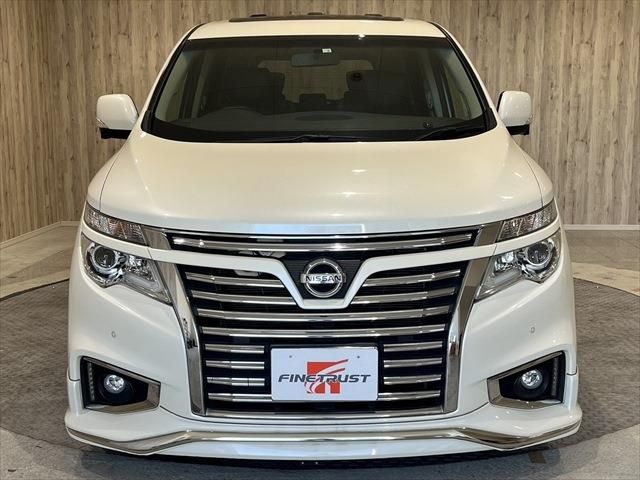Nissan ELGRAND 2014-03 21524-1