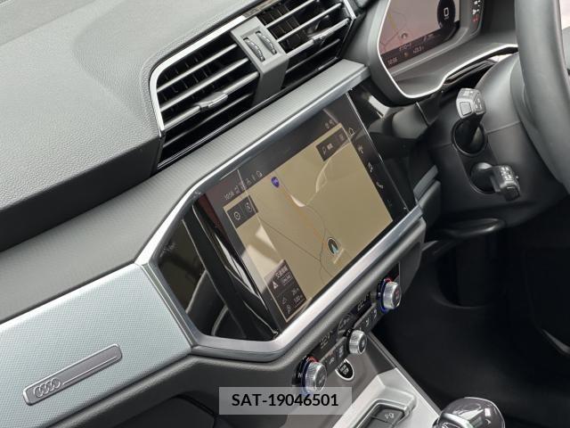 Audi Q3 2023-02 317892-7