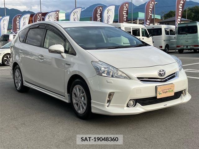 Toyota PRIUS ALPHA 2012-07 366777-2