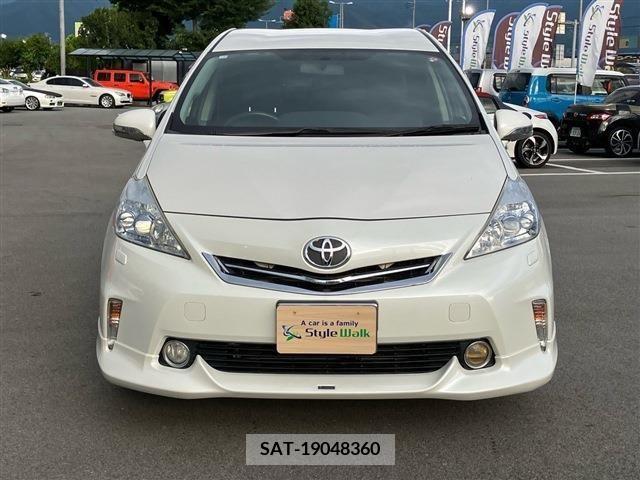 Toyota PRIUS ALPHA 2012-07 366777-1