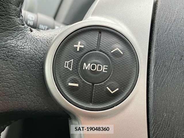 Toyota PRIUS ALPHA 2012-07 366777-19