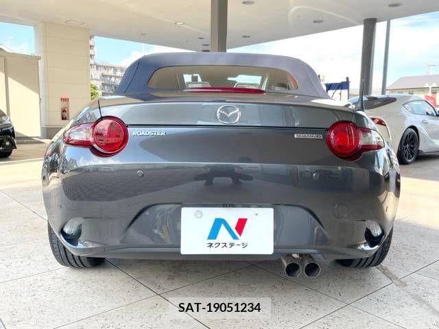 Mazda ROADSTER 2022-02 393675-15