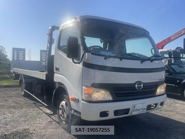 Hino DUTRO 2011-05 207895-1
