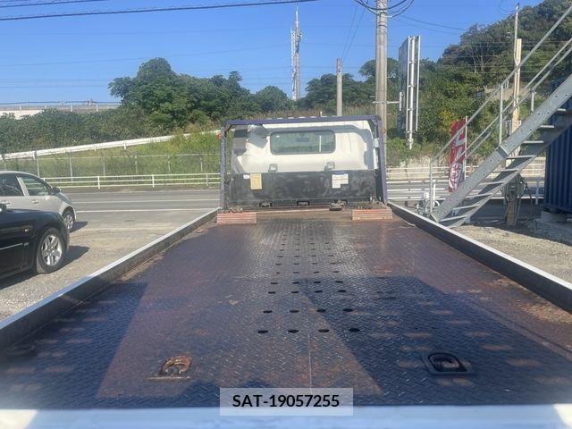 Hino DUTRO 2011-05 207895-13
