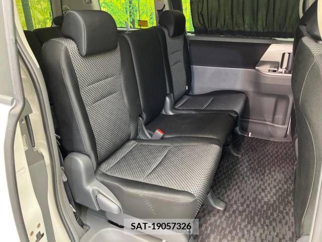 Toyota NOAH 2008-09 321310-9