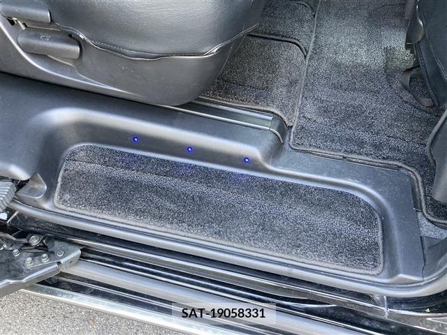 Mazda BIANTE 2013-01 301207-18