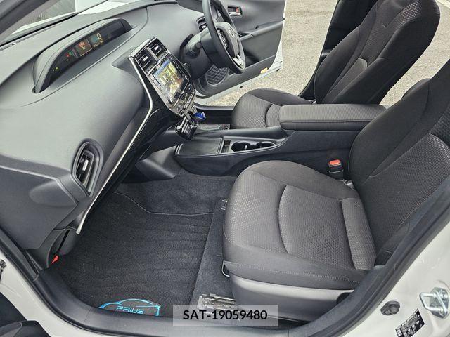 Toyota PRIUS 2021-08 325332-6