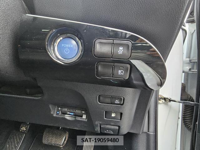 Toyota PRIUS 2021-08 325332-7