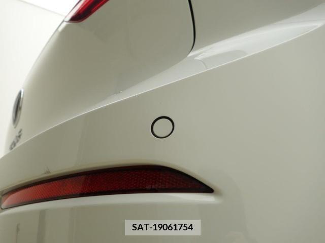 VolksWagen GOLF 2021-06 210632-18