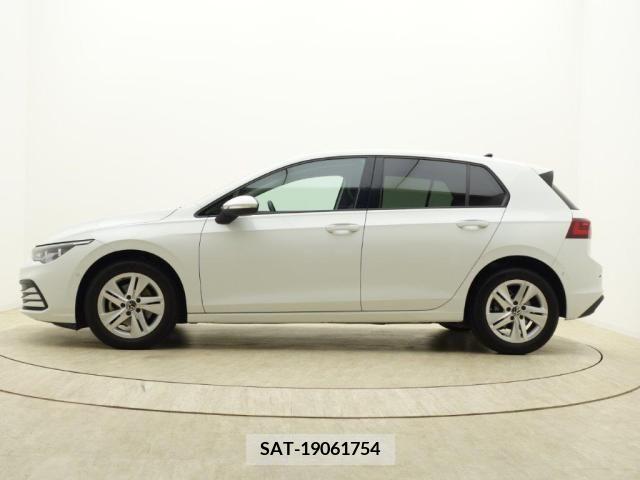 VolksWagen GOLF 2021-06 210632-9