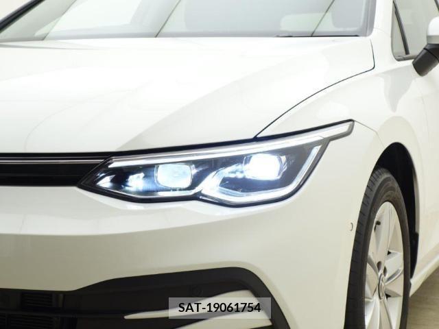 VolksWagen GOLF 2021-06 210632-10