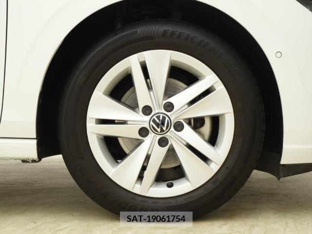 VolksWagen GOLF 2021-06 210632-13
