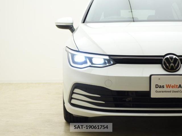 VolksWagen GOLF 2021-06 210632-11