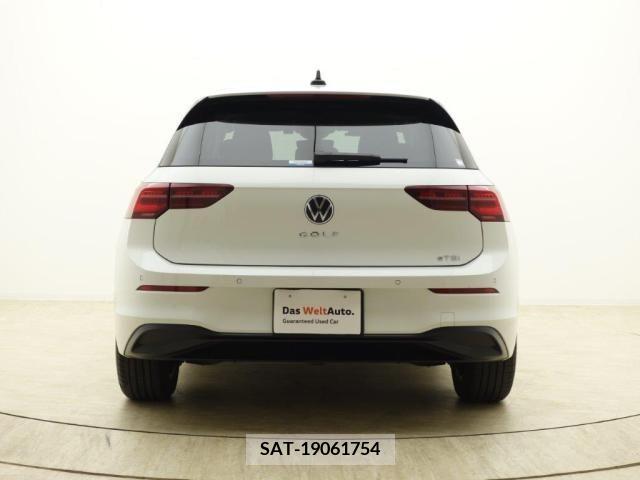 VolksWagen GOLF 2021-06 210632-7