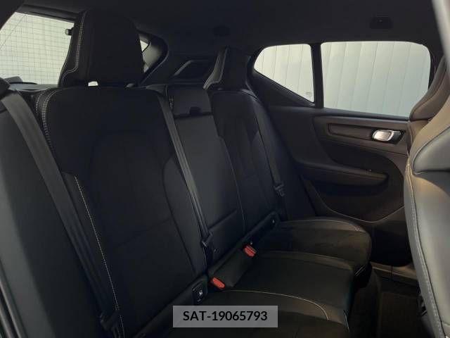 Volvo XC40 2021-07 288810-12