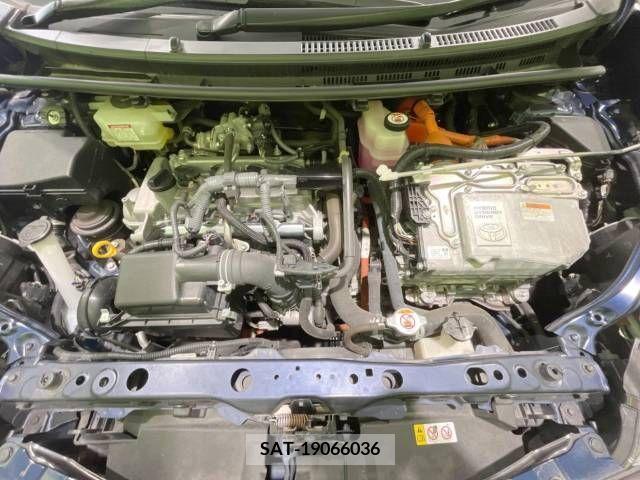 Toyota AQUA 2019-02 340973-18