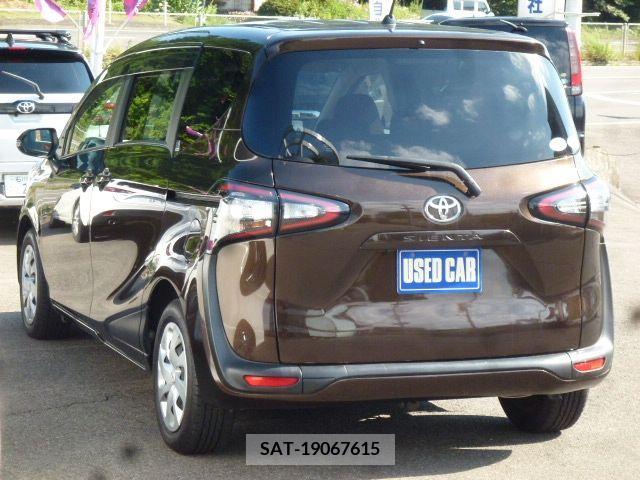 Toyota SIENTA 2015-08 329636-2