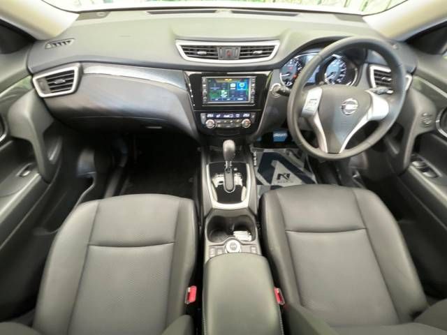 Nissan X-TRAIL 2016-11 19239-1