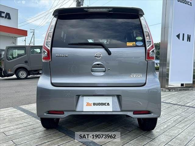 Nissan DAYZ 2016-09 353525-13