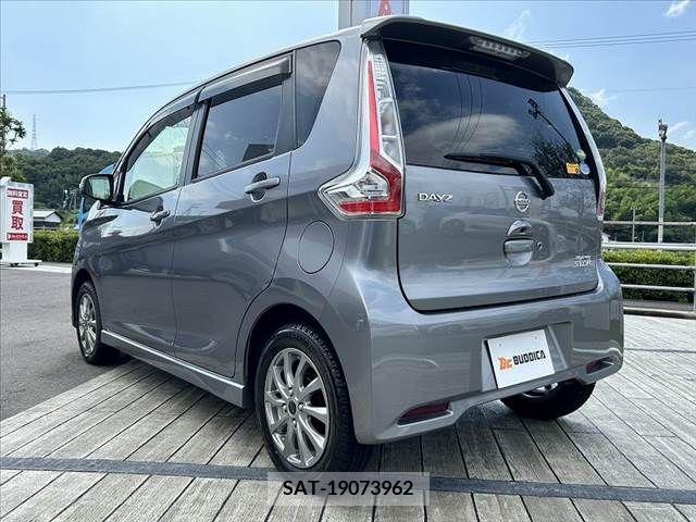 Nissan DAYZ 2016-09 353525-12